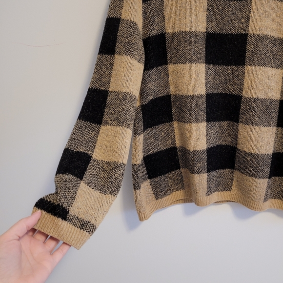 BELLDINI Plaid Knit Sweater (Large) - Picture 3 of 4